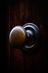how to change an exterior door knob