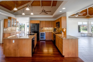 Are Ceiling Fans In Kitchens Outdated?