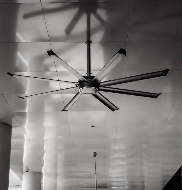 How many Ceiling fan blades for airflow